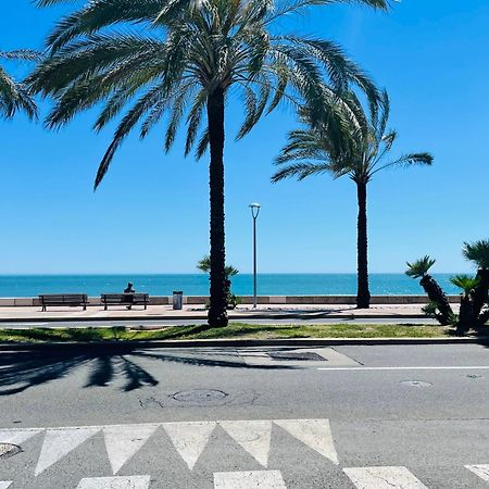 Cocon douillet face à la mer de Cagnes sur mer Extérieur photo